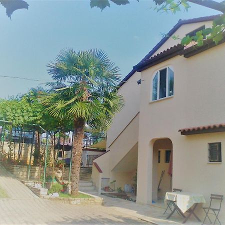 Apartments Folo Tar-Vabriga Bagian luar foto