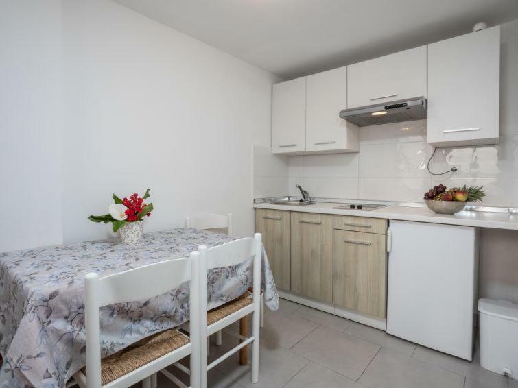 Apartments Folo Tar-Vabriga Bagian luar foto
