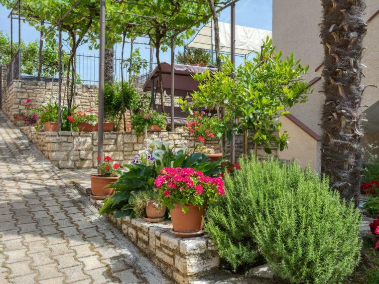 Apartments Folo Tar-Vabriga Bagian luar foto
