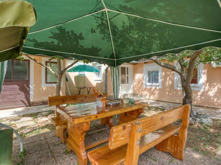 Apartments Folo Tar-Vabriga Bagian luar foto