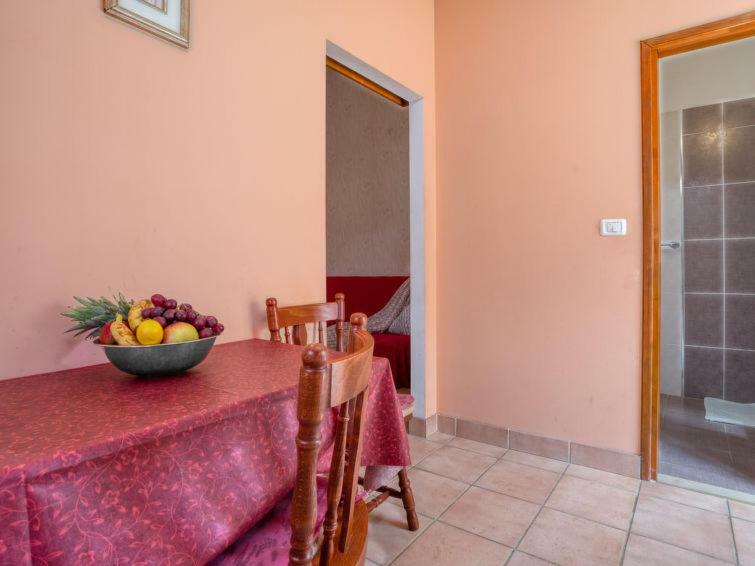 Apartments Folo Tar-Vabriga Bagian luar foto