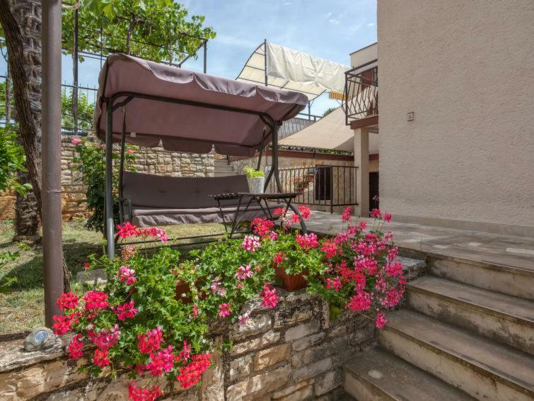 Apartments Folo Tar-Vabriga Bagian luar foto