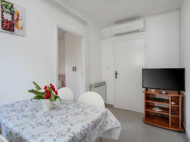 Apartments Folo Tar-Vabriga Bagian luar foto